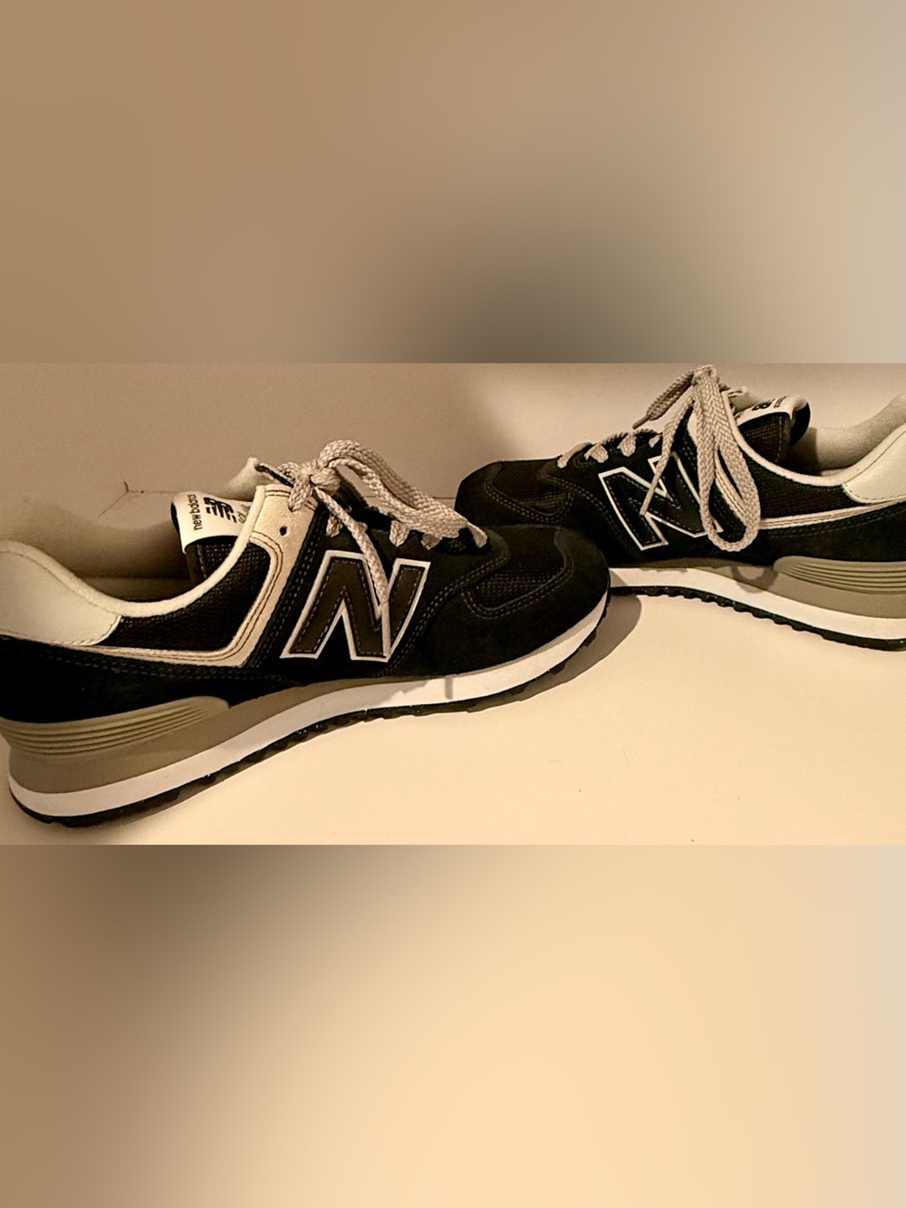 New Balance 574 Classic Sneakers | Women’s Size 7 | Black/White